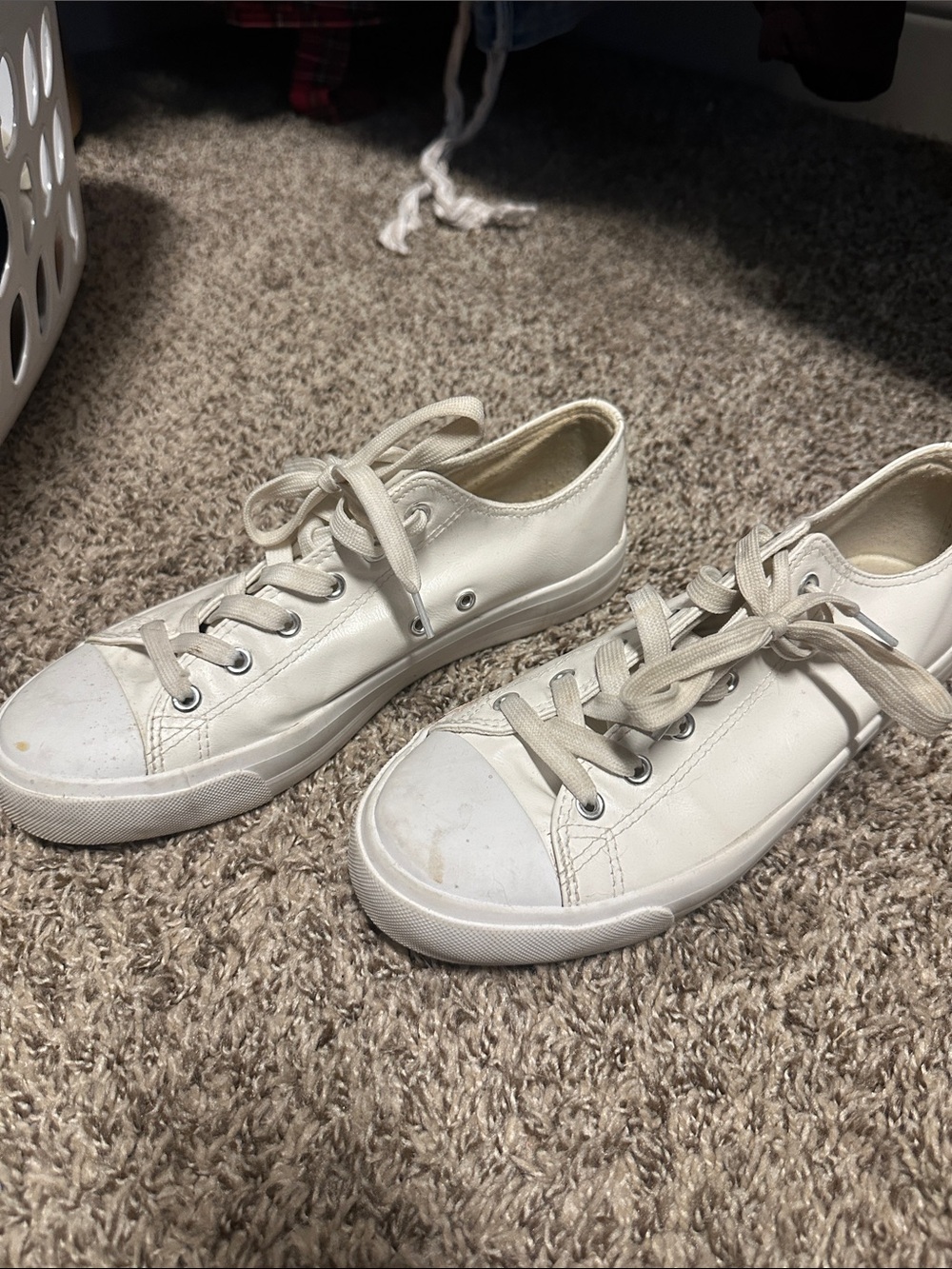 Amazon White Low-Top Lace-Up Sneakers